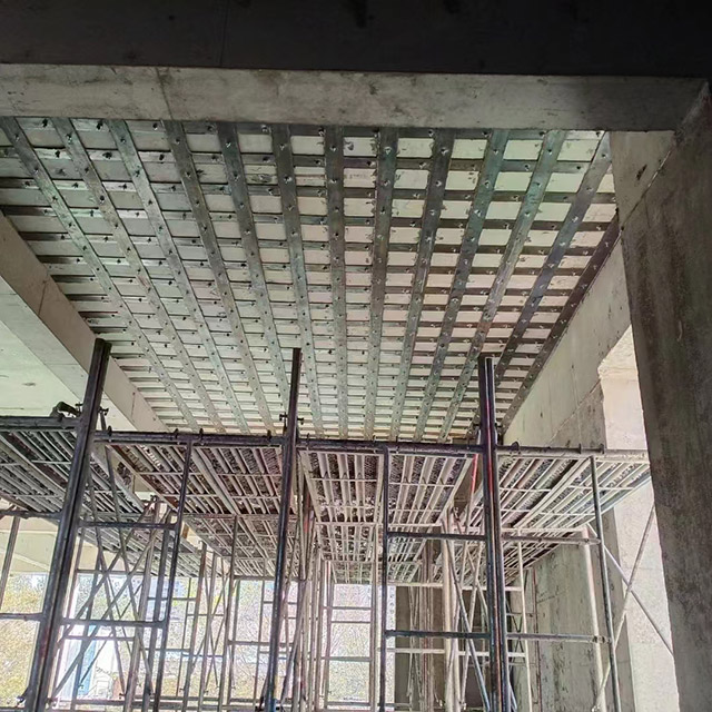 河南圣德康复医院结构梁板粘钢加固 - 信阳通合建筑加固公司